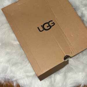 UGG Black Neumel in size 6 kids in box!